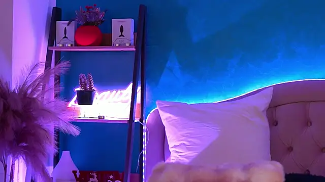 RaisaVawn's cam snapshot