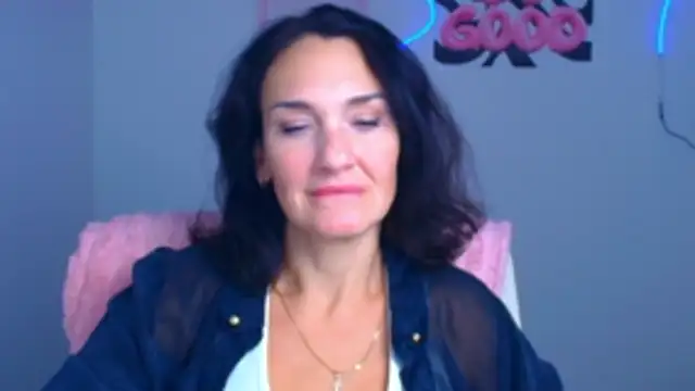 Rosie_Rosee's cam snapshot