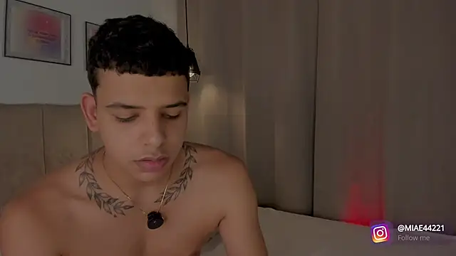 Little_Emma_11's cam snapshot