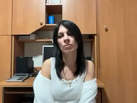 InjaAtHome's cam snapshot