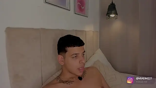 Little_Emma_11 live sex cam