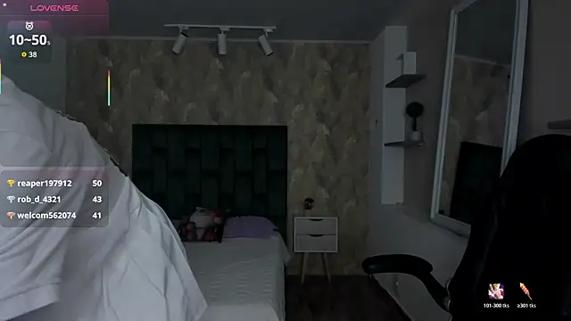 april_dumont's cam snapshot