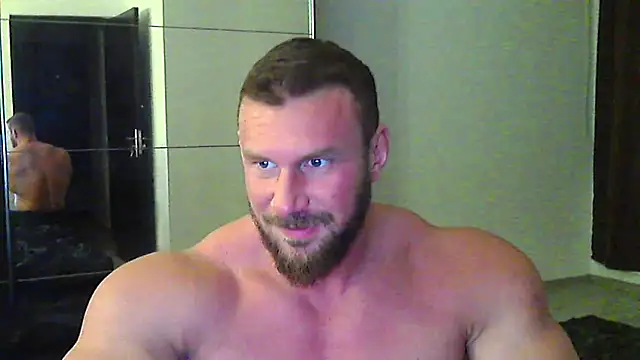 muscularkevin live sex cam