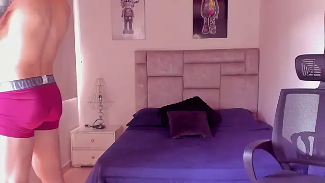 paul_rogerr's cam snapshot