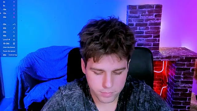 michael_strong_'s cam snapshot