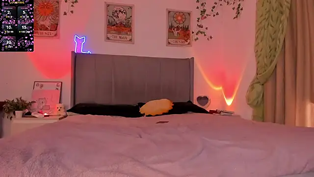 Whitekitty-exe live sex cam