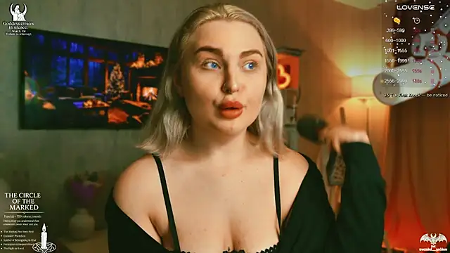 Wounded_Goddess_ live sex cam