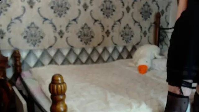 AnnieEltgant's cam snapshot