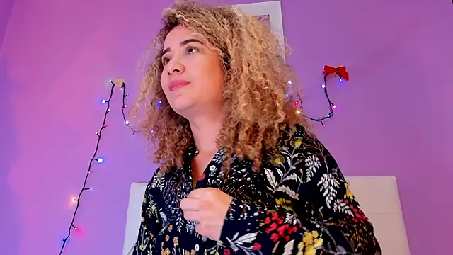 Charlotte11-11's cam snapshot