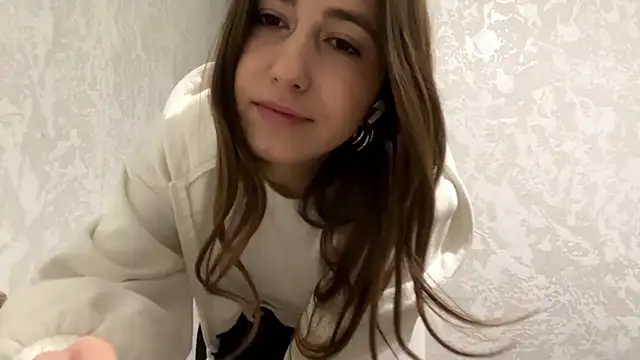 DeannaSuri's cam snapshot