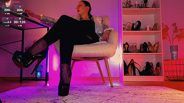 goddess_maria_diamond's cam snapshot