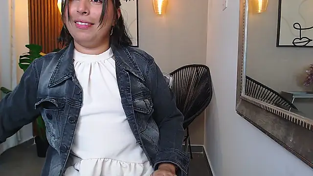 Sharlotte_Milk's cam snapshot