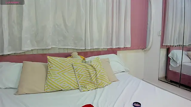 ScarletLevis's cam snapshot