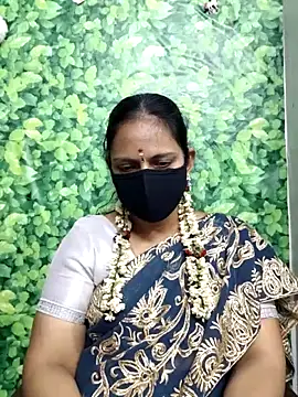 Queen-Neha's cam snapshot