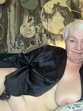 Laura_Millf live sex cam