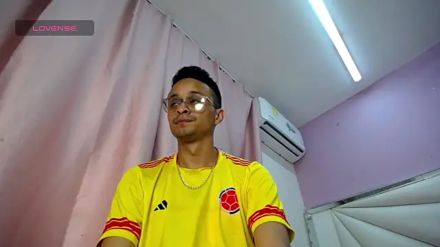 Ares_funn's cam snapshot