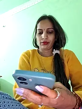 Hotty-Nidhi's cam snapshot