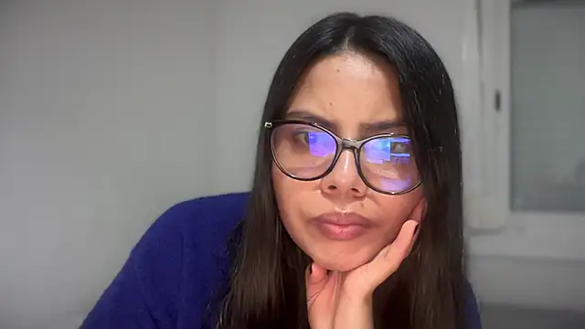 naughty__alexia's cam snapshot