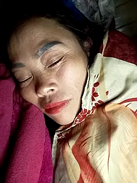 CoMay003's cam snapshot