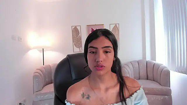 rosel_rouge's cam snapshot