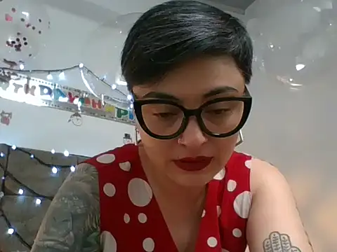 kat_paradise's cam snapshot