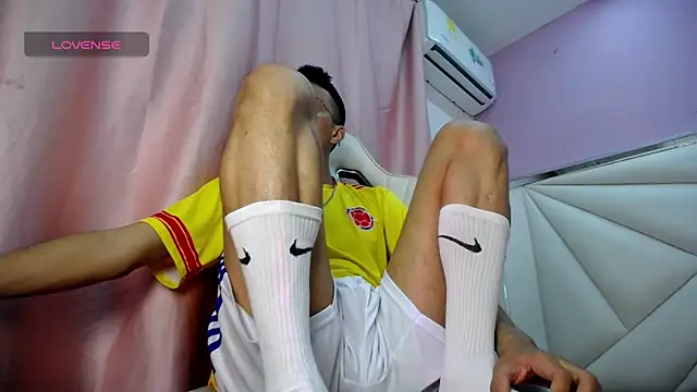 Ares_funn's cam snapshot