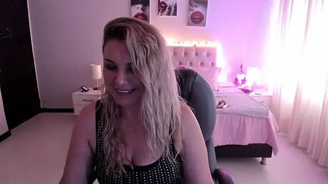 Violeta_Hotter's cam snapshot