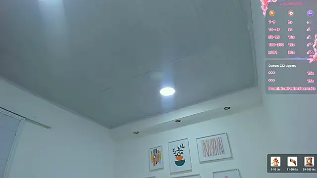 milk_candy18's cam snapshot