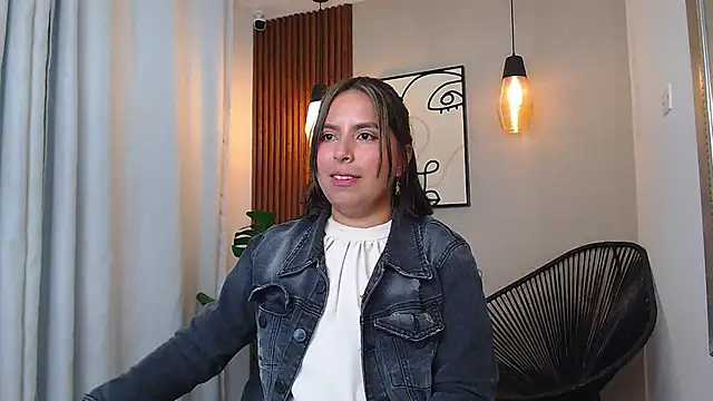 Sharlotte_Milk's cam snapshot