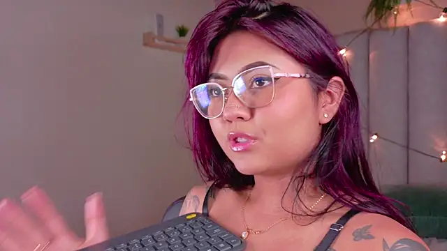 alaia-rogers's cam snapshot