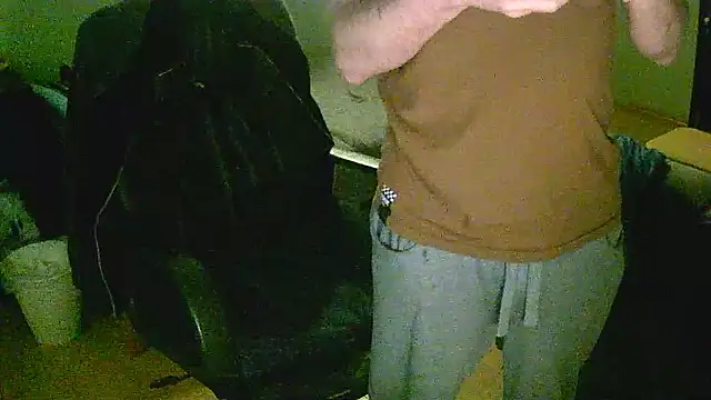 dado-hot12's cam snapshot