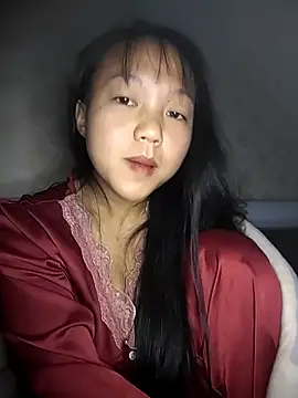 Quynhsumon live sex cam