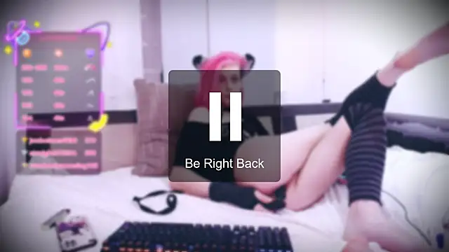 Littlepinkcat live sex cam