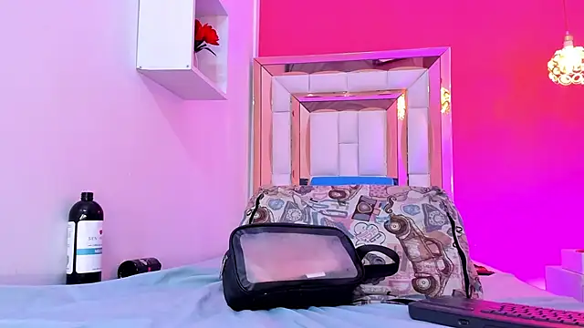 Cameron_naughty's cam snapshot