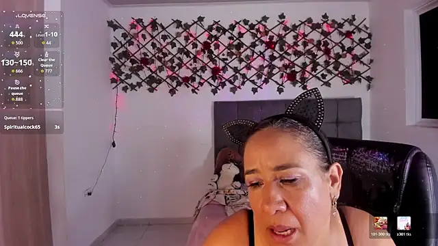 Karly_Closson live sex cam