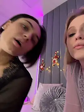 CaitlinSugar live sex cam