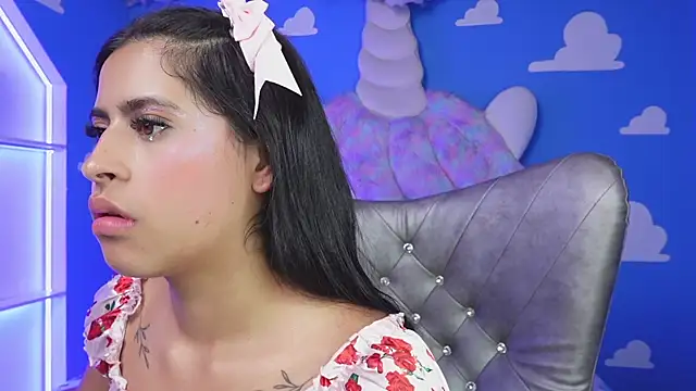 miss___anya's cam snapshot