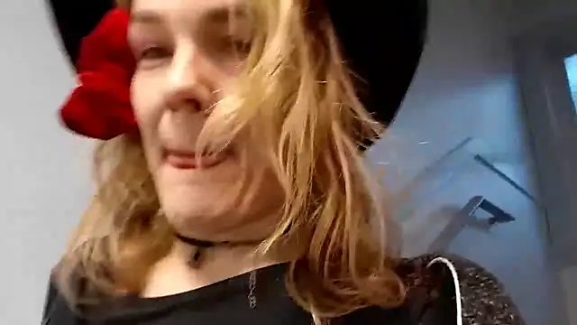 AllyKityKay live sex cam