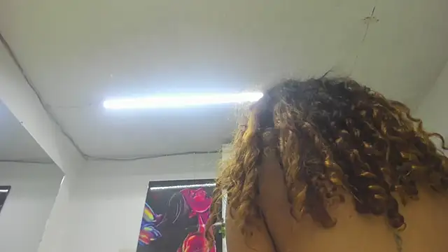 ahsly78alejandro live sex cam