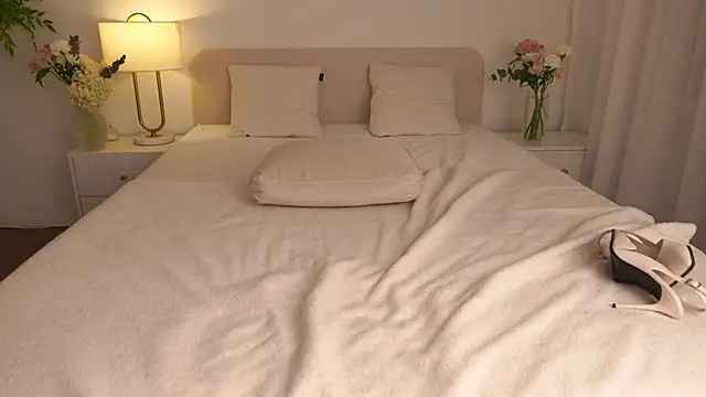 Peopleneedlove144 live sex cam