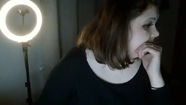 LioEst@xh's cam snapshot