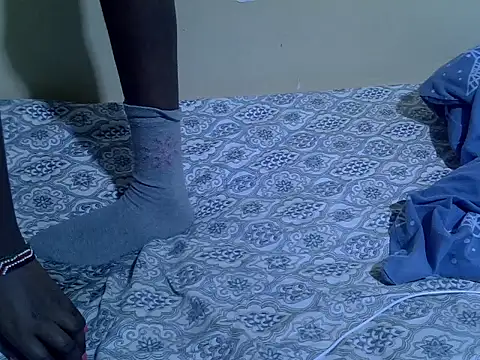 EbonyMina_'s cam snapshot