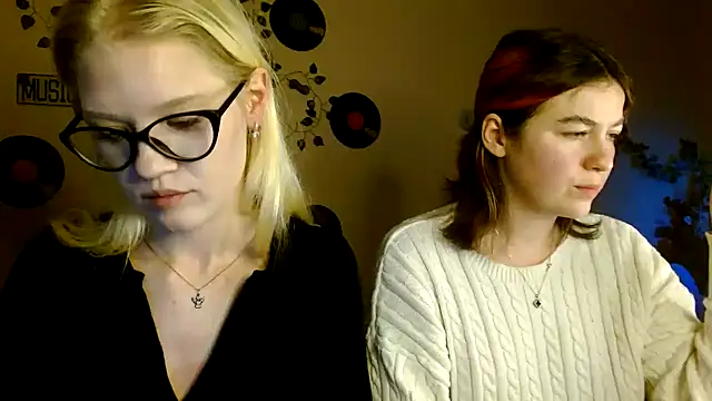 Aria__Moon's cam snapshot