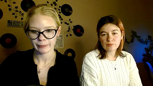 Aria__Moon's cam snapshot