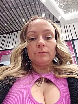 Bondgirl_013 live sex cam