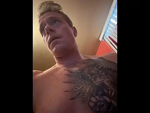 DILFiGuess1 live sex cam