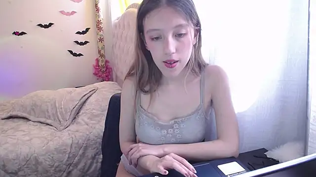 Briar_y_Blair's cam snapshot