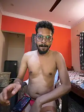 Stoner-boii-Cloudy-arhan live sex cam