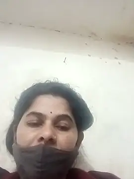 JULEE-740's cam snapshot