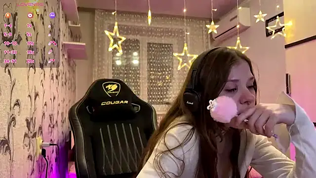 GayleLuu's cam snapshot